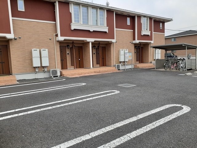 シャトーハイツＡ 駐車場