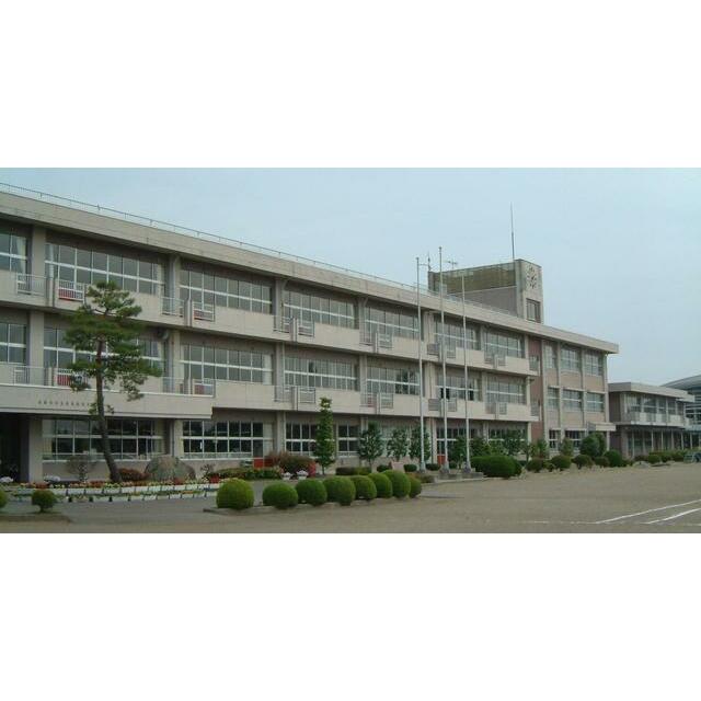 　ドリームハイツ　Ａ棟 中学校