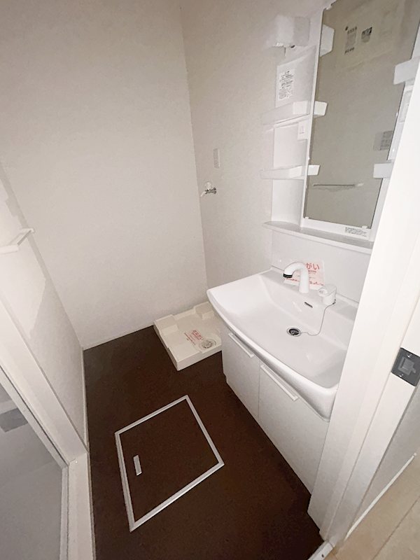 　クレセント　Ｄ棟　 洗面所