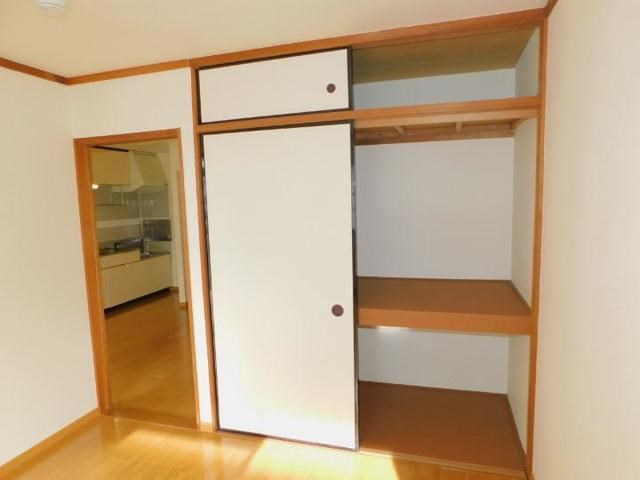 　エルディム秀宝 収納