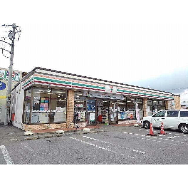 　ウィスタリア　Ａ棟 コンビニ