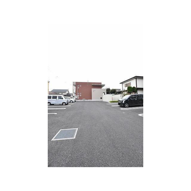 　Ｒａｆｆｉｎｅ　Ⅱ棟 駐車場