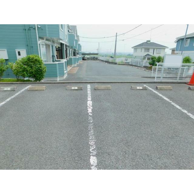  プリムベール Ａ棟 駐車場