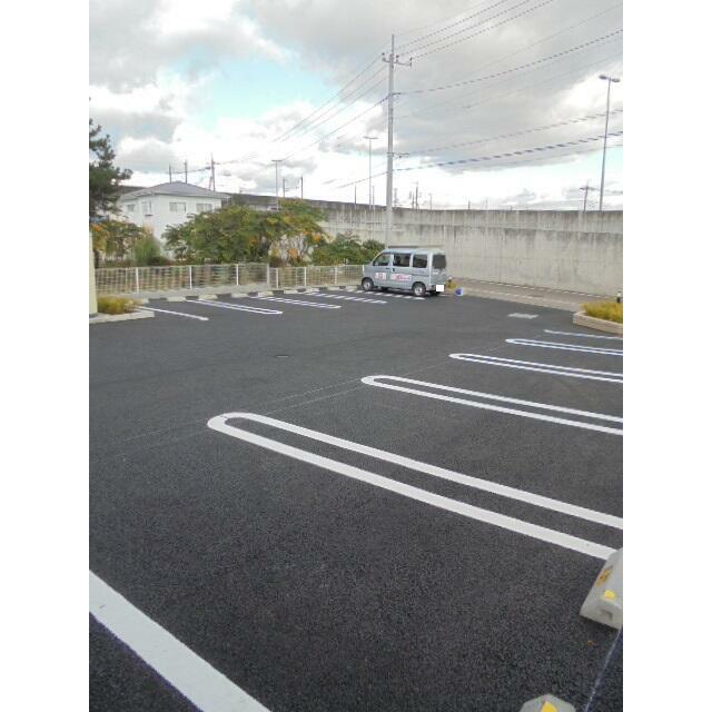 　Ｒａｆｆｉｎｅ　Ⅱ 駐車場