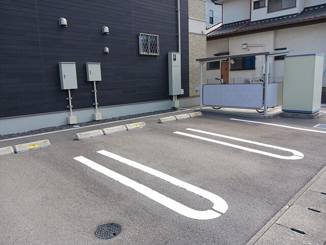 プリエールⅡ 駐車場