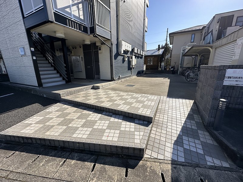 レオパレス中今泉 その他