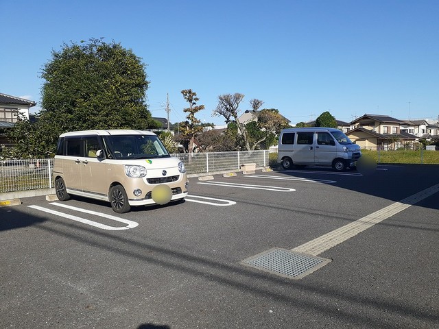 エアリーヒル駒生 駐車場