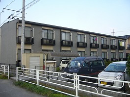 レオパレスクレアトゥール 外観