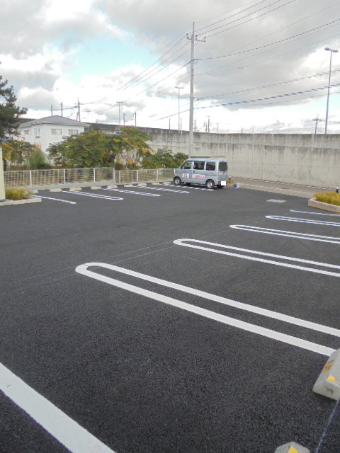 ＲａｆｆｉｎｅⅡ 駐車場