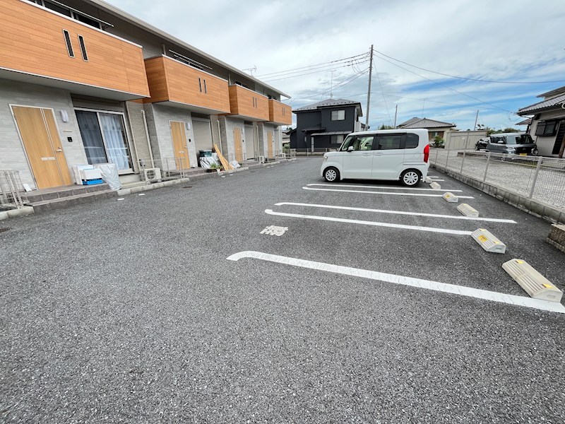  Ｓ・ＧＬＡＤ 駐車場