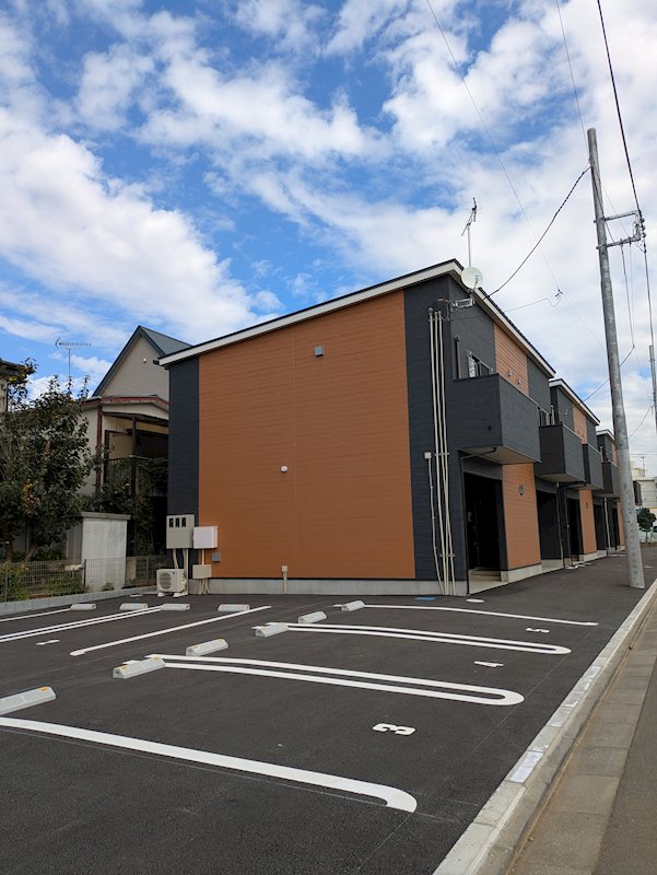 Avenir 駐車場
