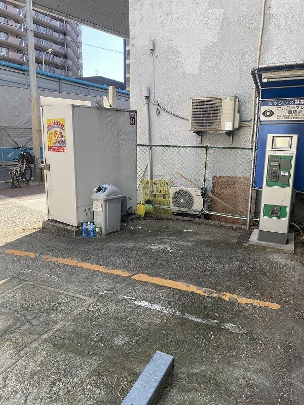 パーク緑橋WEST月極バイク枠 玄関