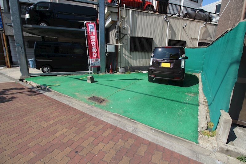 アールエステート株式会社月極駐車場 外観