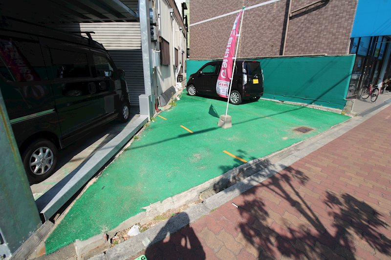 アールエステート株式会社月極駐車場 駐車場