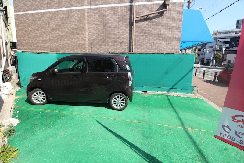 アールエステート株式会社月極駐車場 駐車場