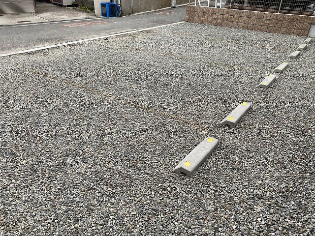 金岡駐車場 リビング