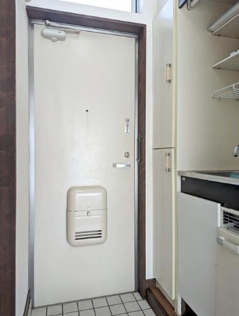 カレッジハウスⅠ 玄関