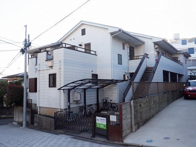 ビー・ハイブ岸谷｜駐車場 外観