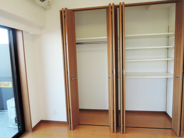 エクセル東神奈川 収納