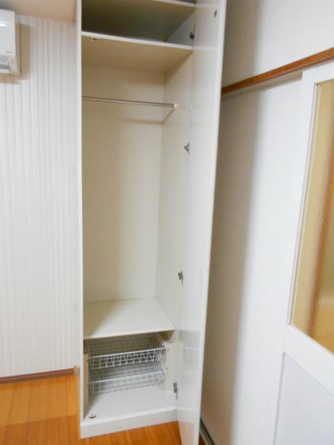 パレス新川崎 収納