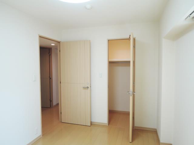 プラウド横濱鶴見 収納
