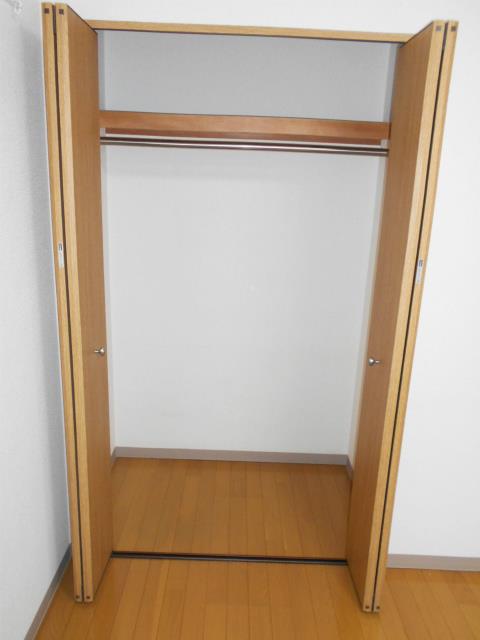 ハイネス新川崎 収納