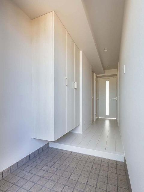 リブレスト川崎 玄関