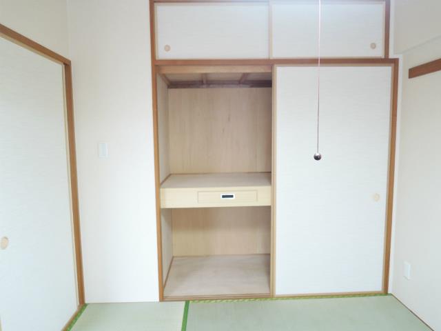 ＮＩＣＥアーバン平間 収納