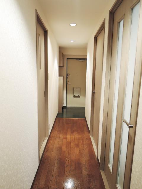 ガルファーサ新横浜 玄関