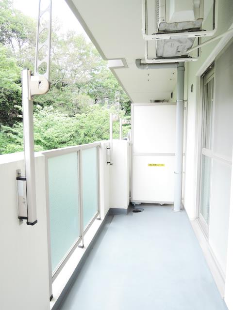 ガルファーサ新横浜 ベランダ