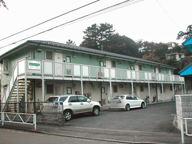 みどりハウス｜駐車場 外観