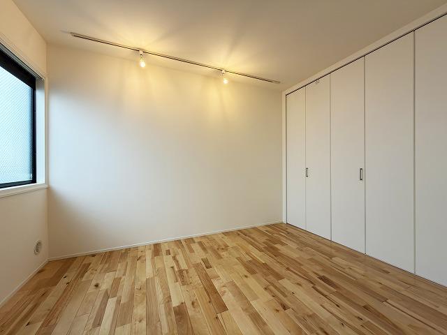 Ｐｉｎｅ　Ｔｒｅｅ ベッドルーム
