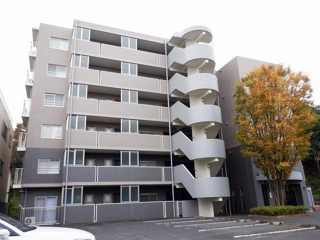 ガルファーサ新横浜 外観