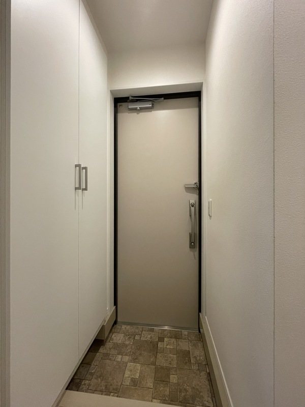 ラウレア 玄関