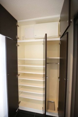 アクシア池袋 収納