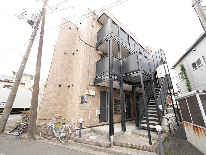 セレ東領家 外観