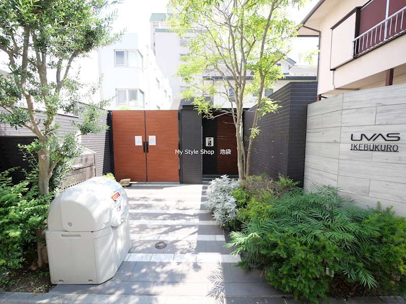 UVAS池袋 エントランス