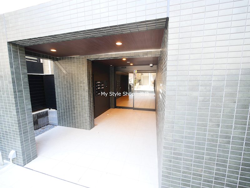 グローリオシェルト池袋Ⅴ エントランス
