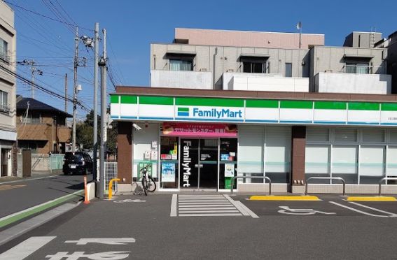 フェリーチェⅡ コンビニ