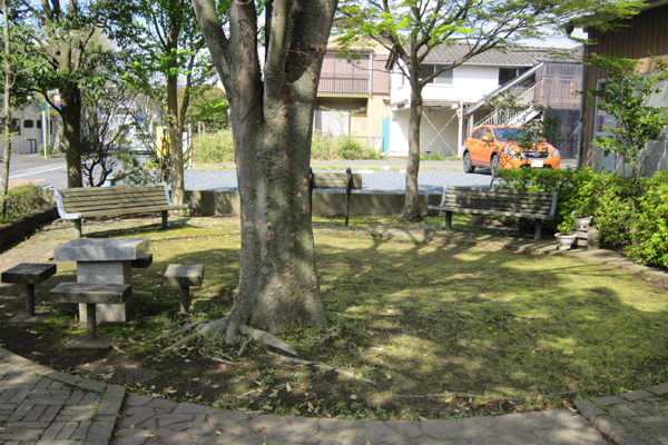クローバーヒルズ 公園