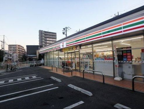 チェルト・ケイ コンビニ