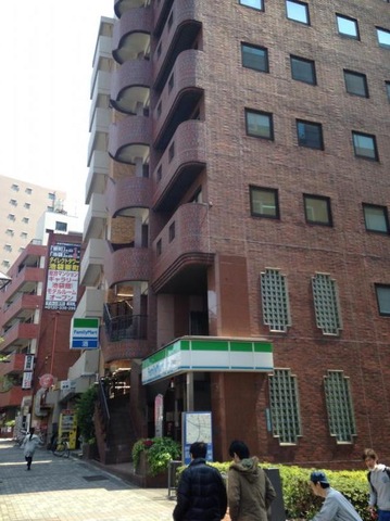 オークヒルズ コンビニ