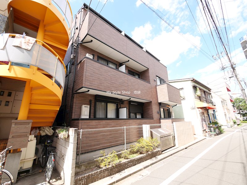 ワイドシャローズ 外観