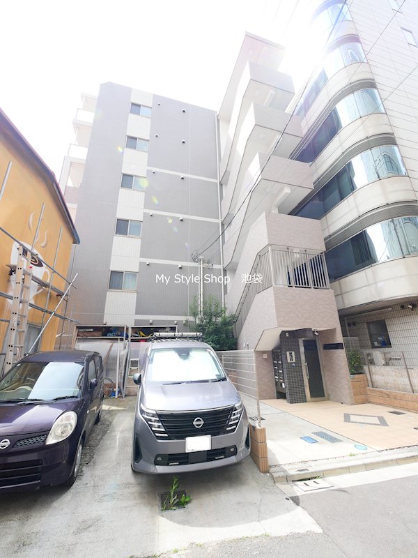 DeLCCS池袋Ⅱ 外観