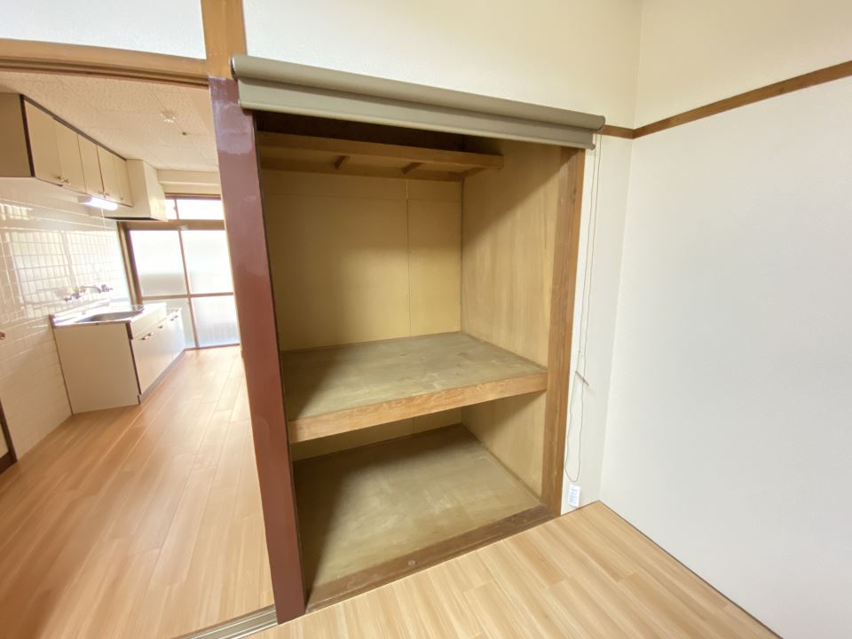 満霧園ビル 収納