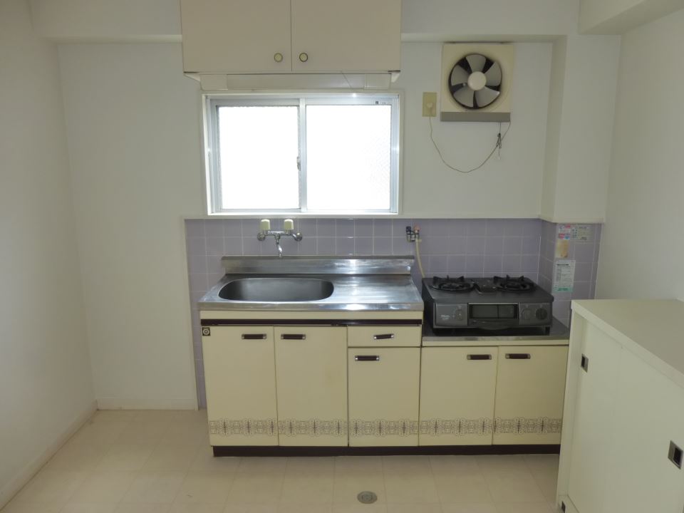 レーベン新屋敷 キッチン