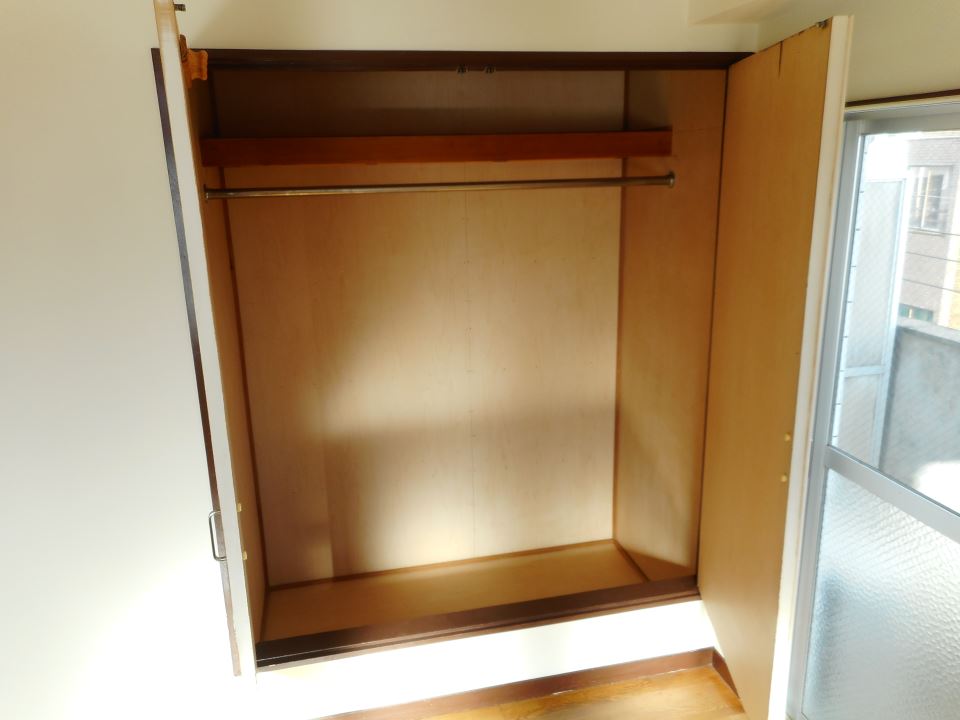 レーベン新屋敷 収納