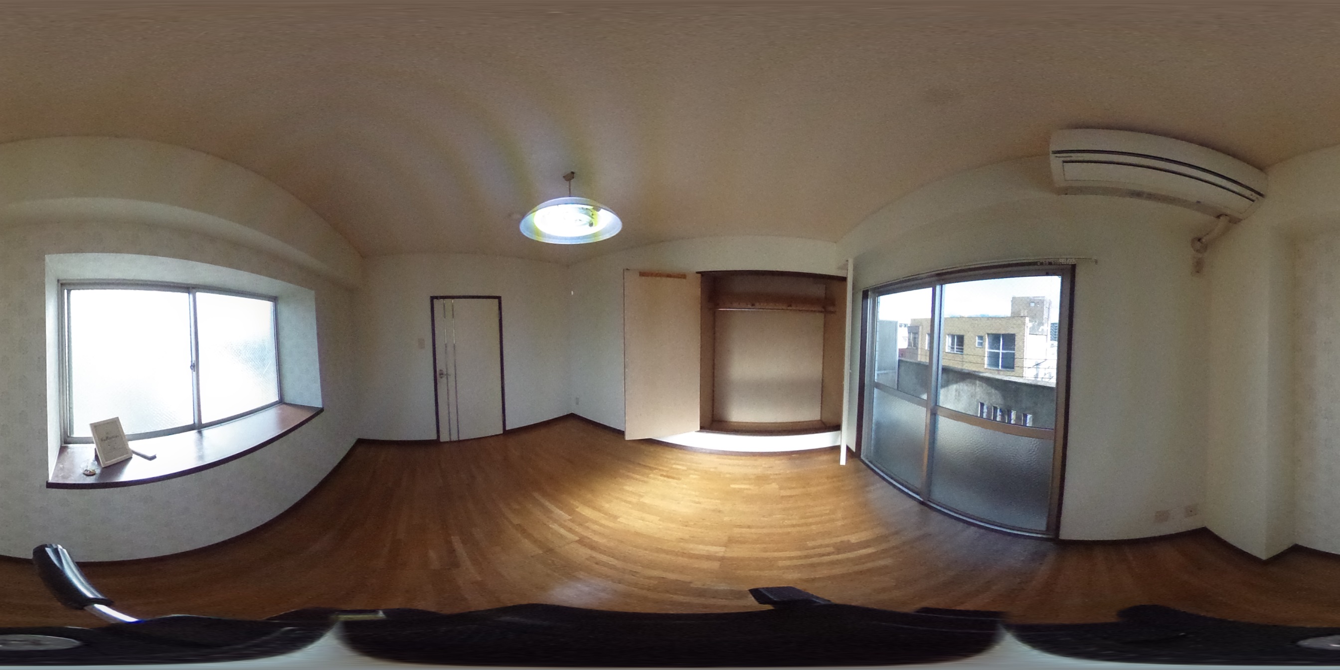 レーベン新屋敷 収納