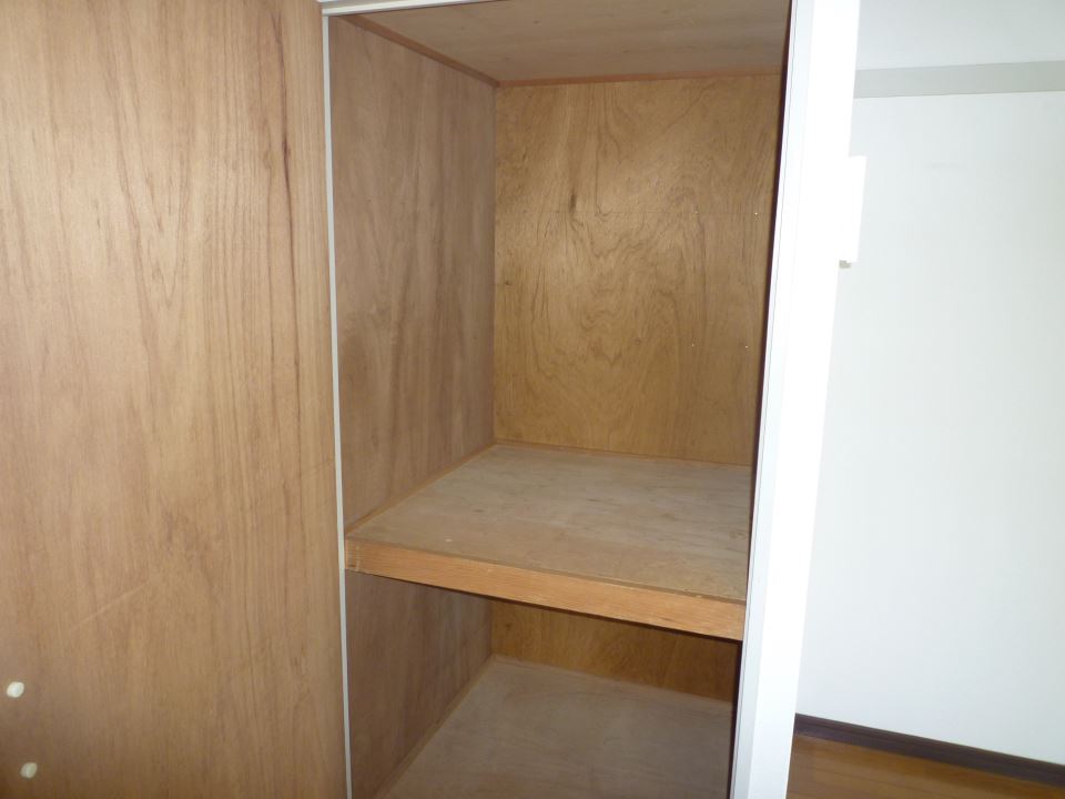新屋敷ビル 収納