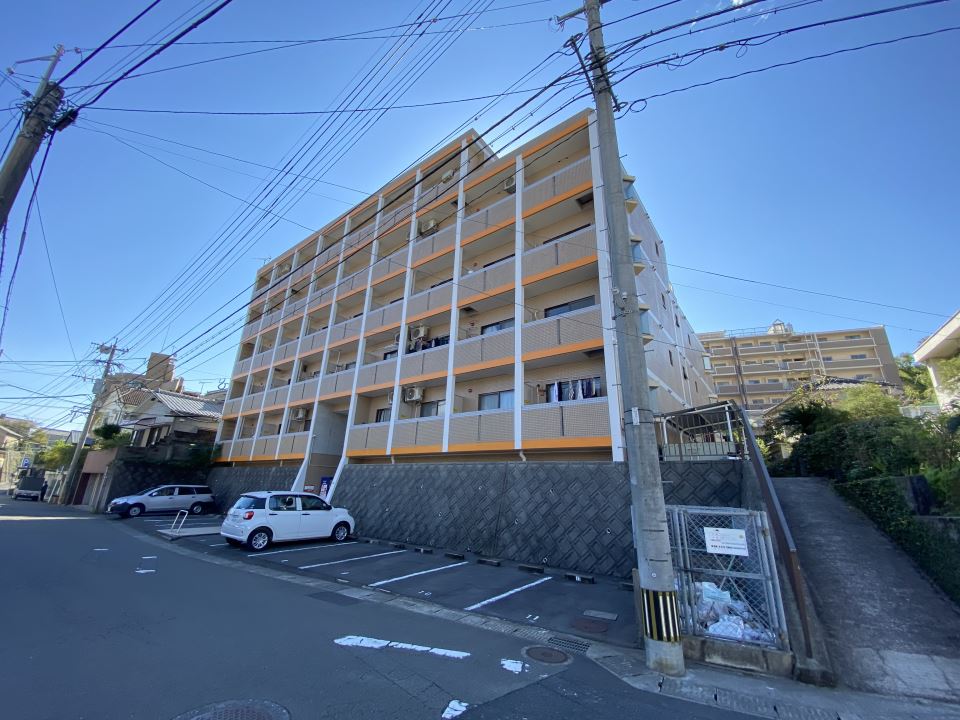 パセオ城山 外観